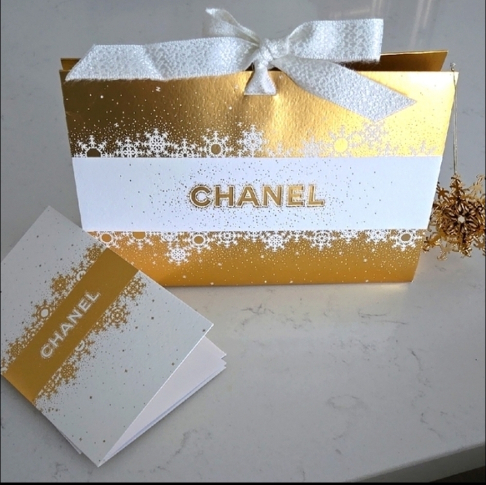 New Never Used Chanel Gold & White Bag Chanel gift bag & CHANEL CARD Christmas